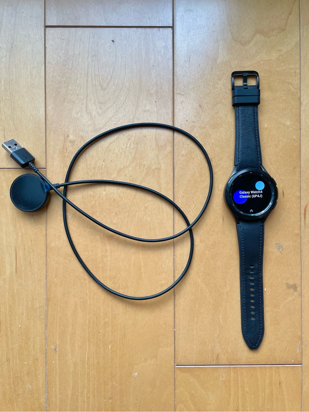 Samsung Galaxy Watch 4 46mm in Black - Picture 2 of 4